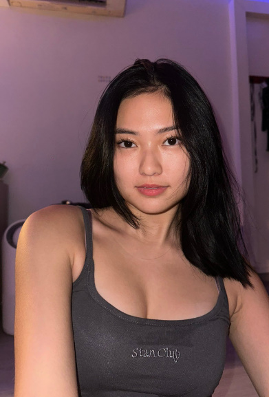 looking makes it hot_10