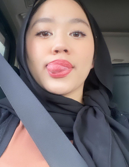 looking makes it hot_10