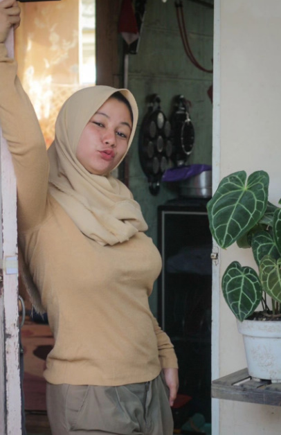 looking makes it hot_10