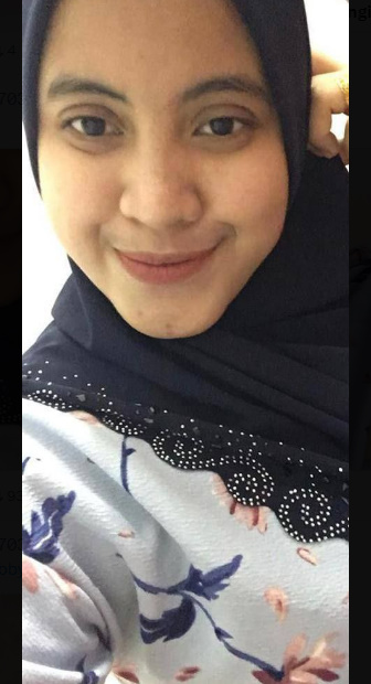 looking makes it hot_10