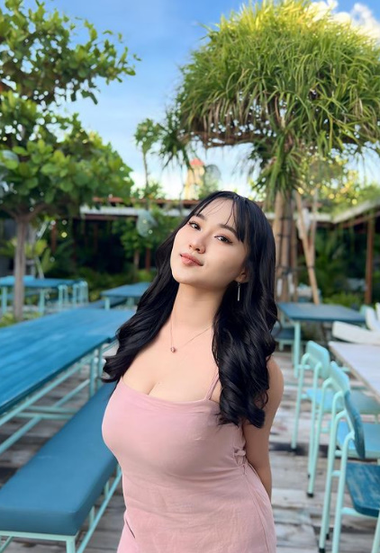 looking makes it hot_11