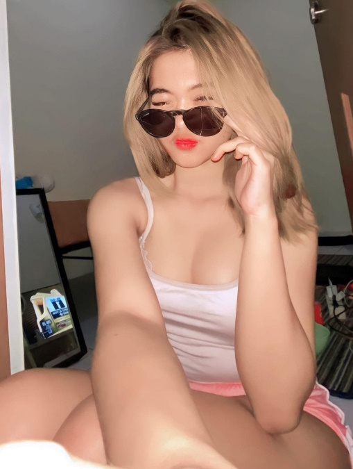 looking makes it hot_11