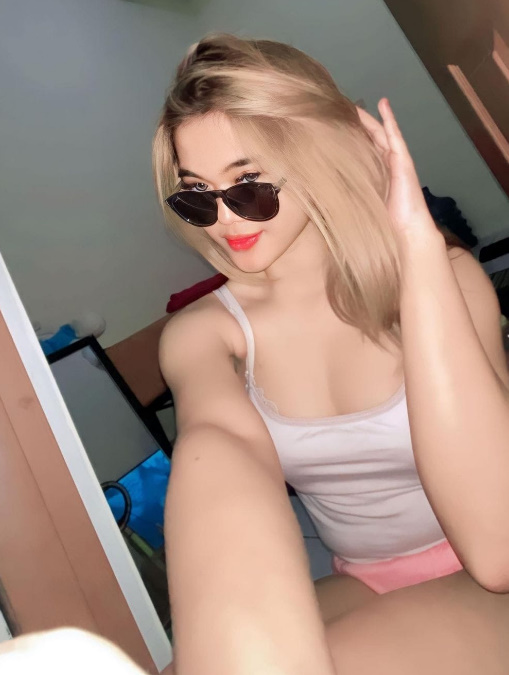 looking makes it hot_11