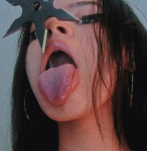 looking makes it hot_15