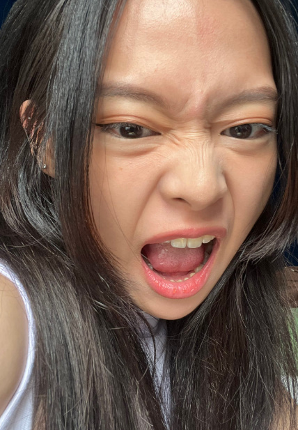 looking makes it hot_15