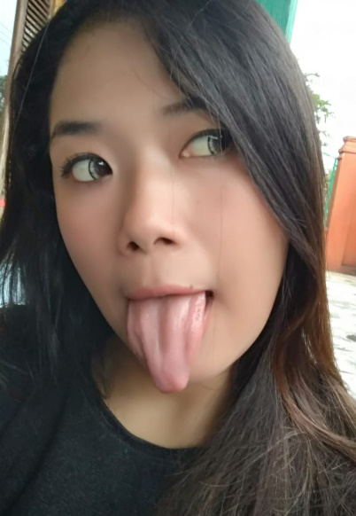 looking makes it hot_15