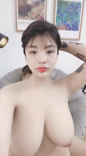 looking makes it hot_17