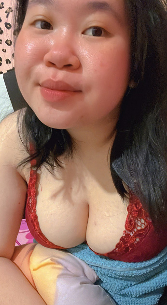 looking makes it hot_19