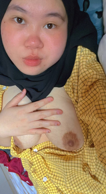 looking makes it hot_19