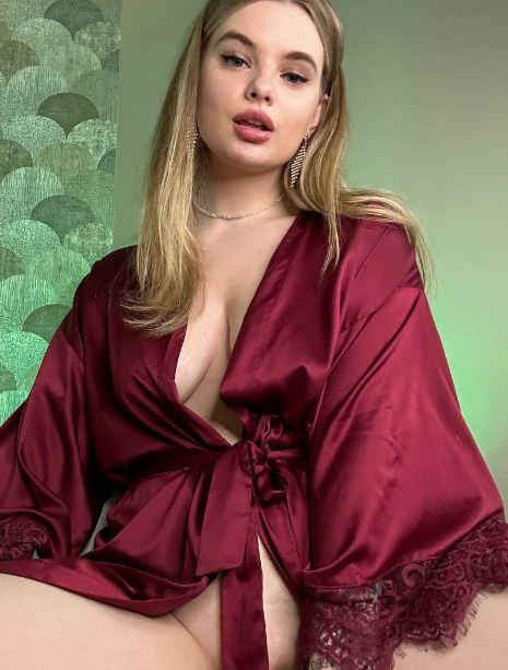 looking makes it hot_21