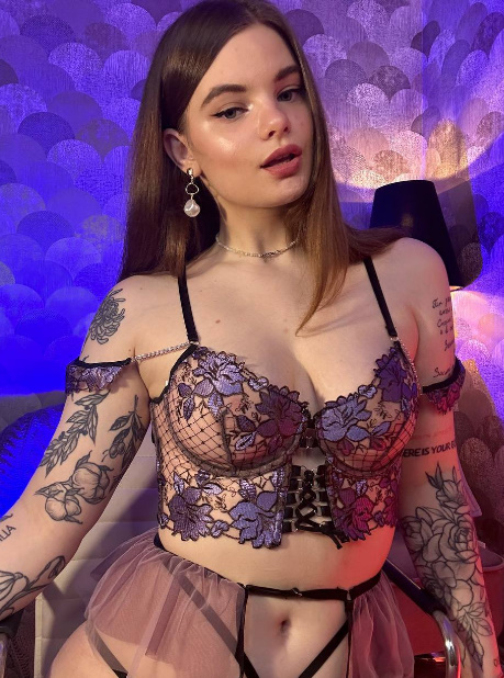 looking makes it hot_21