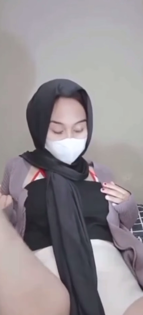 looking makes it hot_22