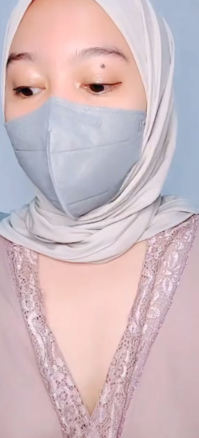 looking makes it hot_22