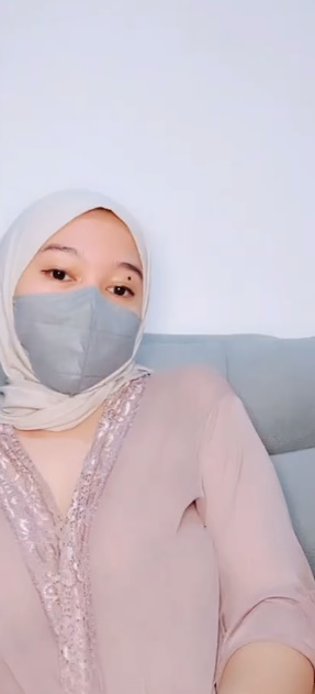 looking makes it hot_22