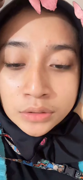 looking makes it hot_22