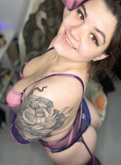 looking makes it hot_24