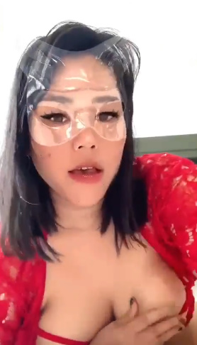 looking makes it hot_25