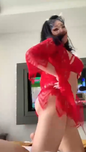 looking makes it hot_25