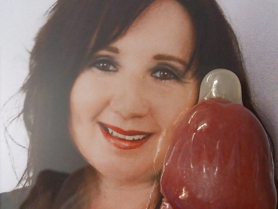 MILF Michaela the cumshot queen from her pinpandhost collect