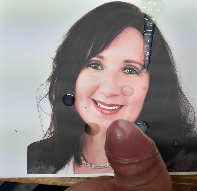 MILF Michaela the cumshot queen from her pinpandhost collect