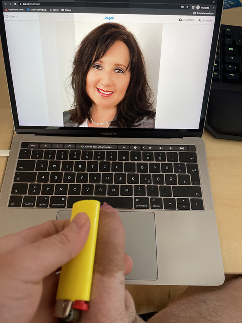 MILF Michaela the cumshot queen from her pinpandhost collect