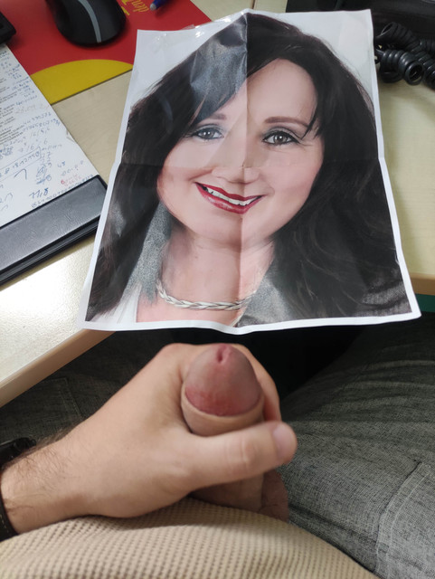 MILF Michaela the cumshot queen from her pinpandhost collect