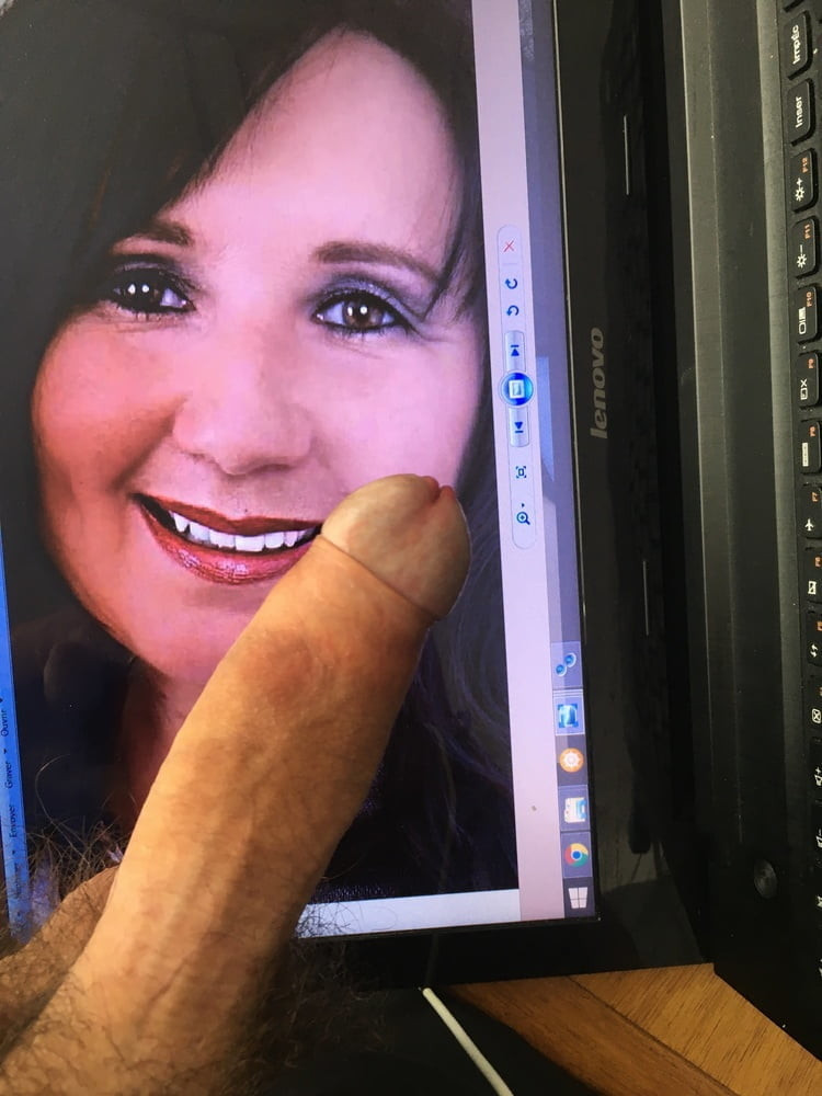 MILF Michaela the cumshot queen from her pinpandhost collect