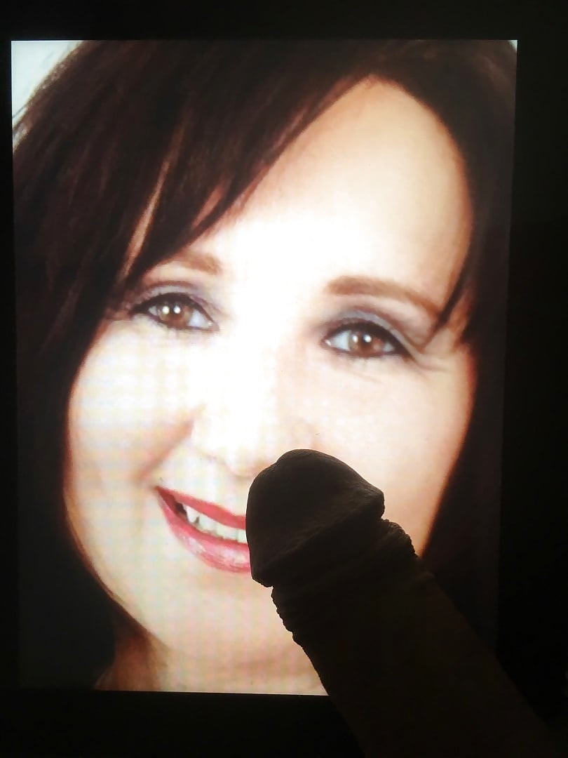 MILF Michaela the cumshot queen from her pinpandhost collect