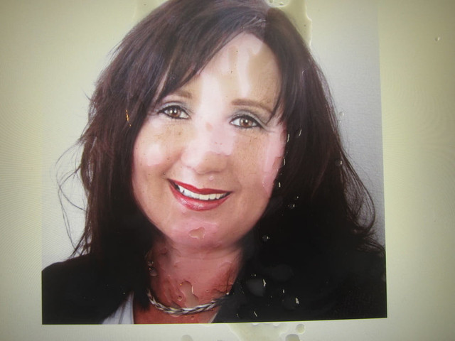 MILF Michaela the cumshot queen from her pinpandhost collect