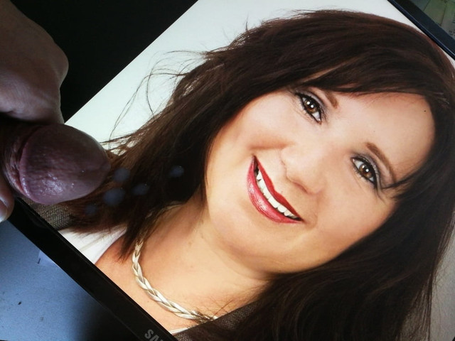 MILF Michaela the cumshot queen from her pinpandhost collect