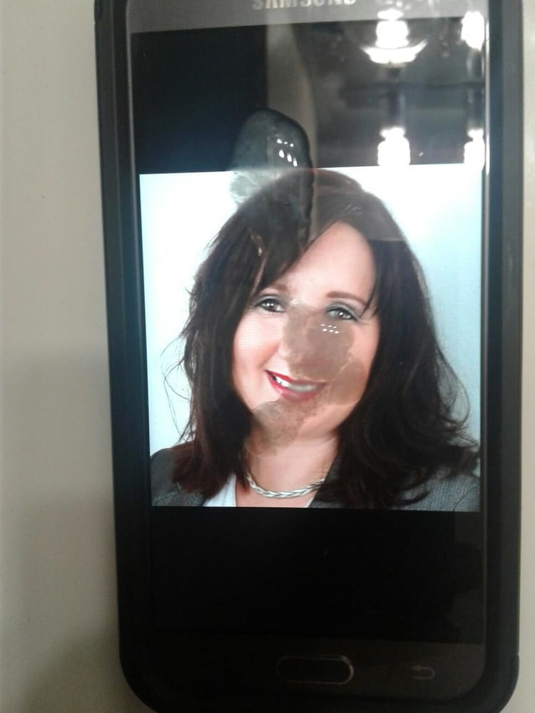 MILF Michaela the cumshot queen from her pinpandhost collect