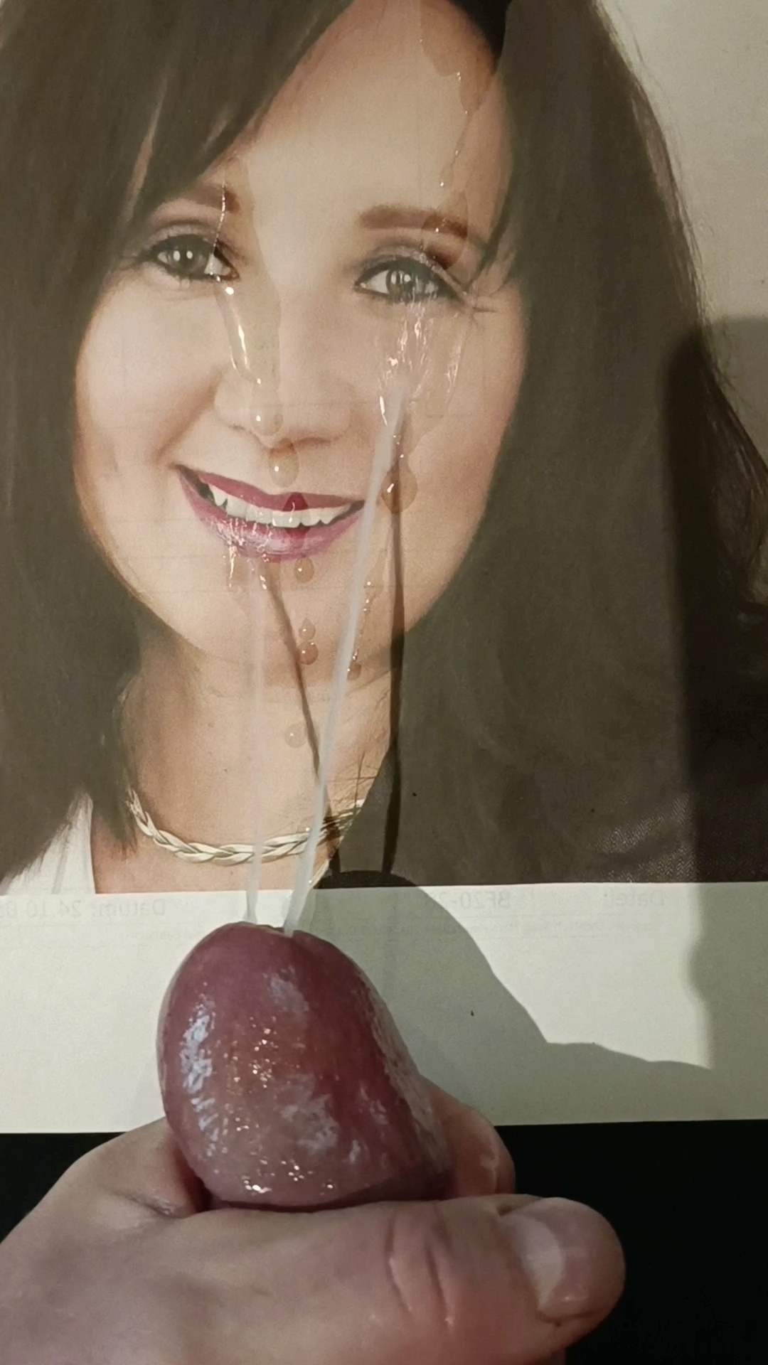 MILF Michaela the cumshot queen from her pinpandhost collect