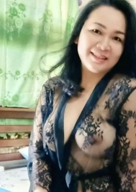 looking makes it hot_26