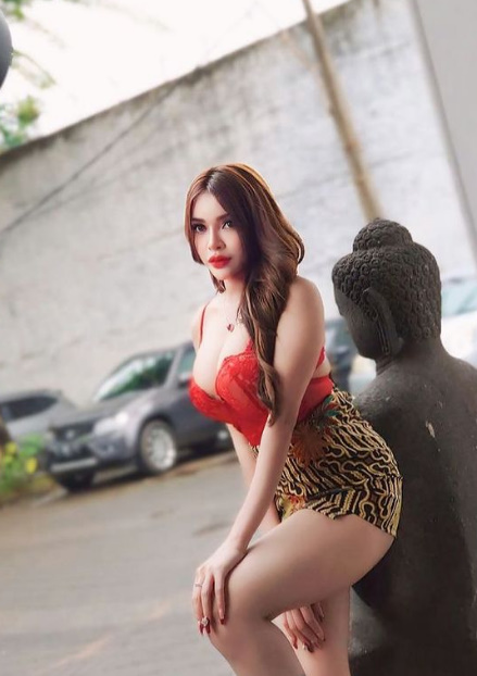 looking makes it hot_26