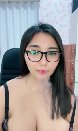 looking makes it hot_27