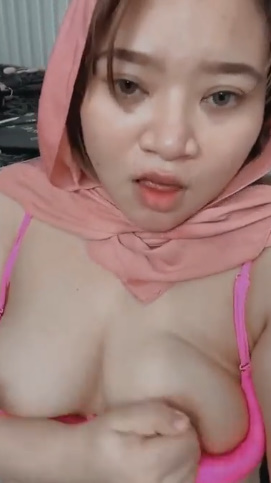 looking makes it hot_28