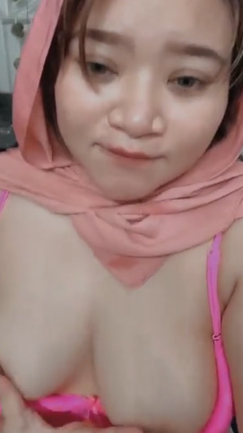 looking makes it hot_28