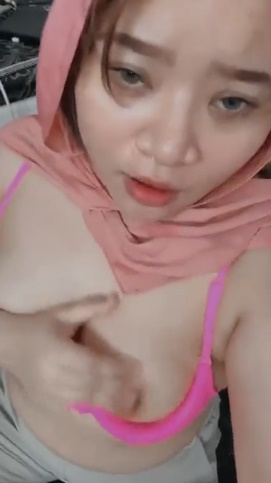 looking makes it hot_28