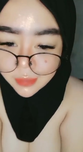 looking makes it hot_29