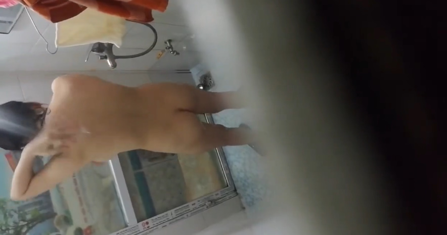 looking makes it hot_30