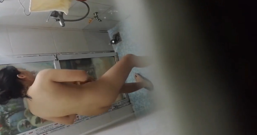 looking makes it hot_30