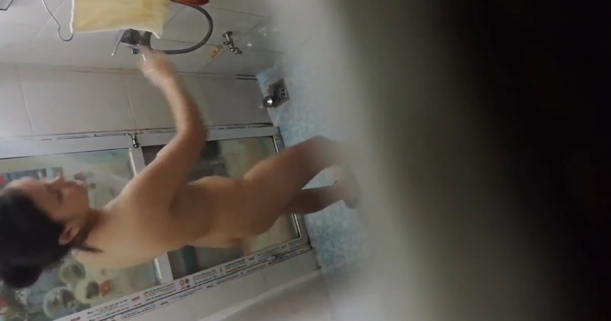 looking makes it hot_30