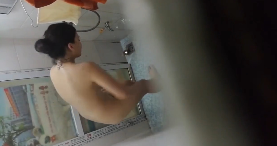 looking makes it hot_30