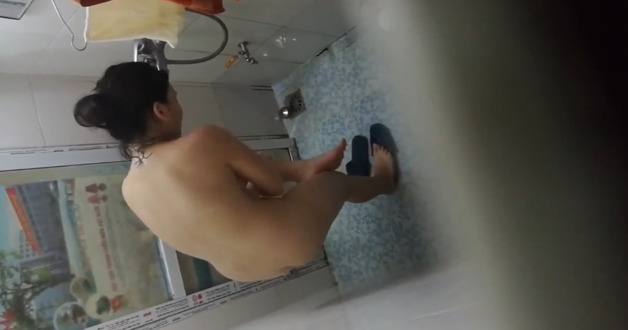 looking makes it hot_30