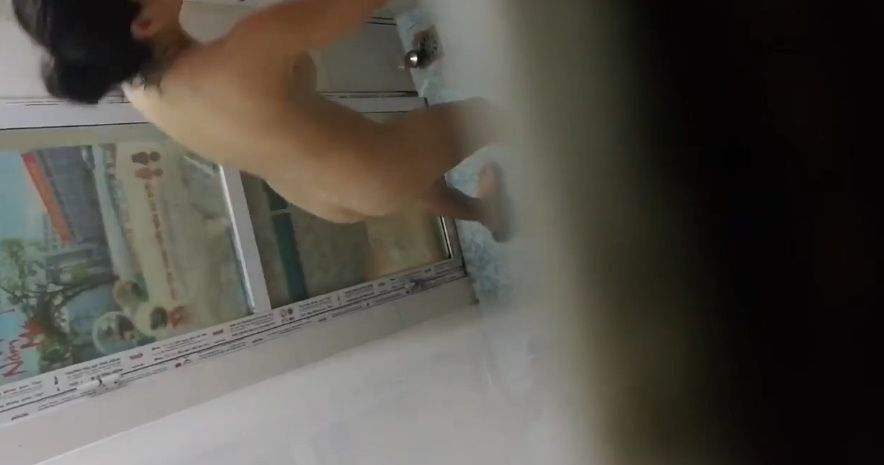 looking makes it hot_30