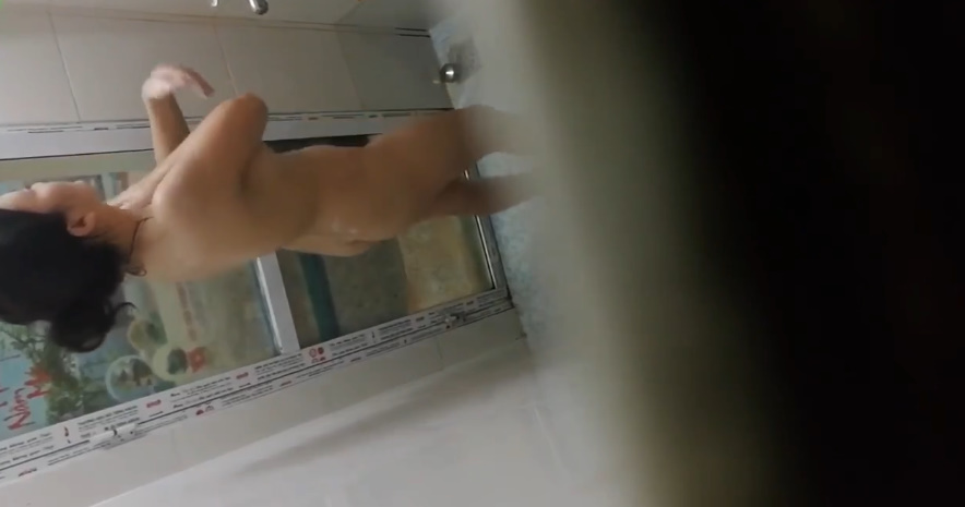 looking makes it hot_30