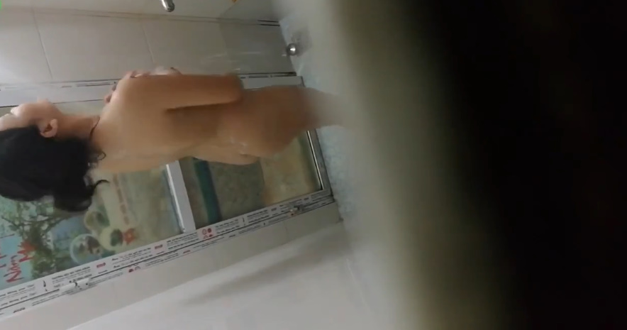 looking makes it hot_30