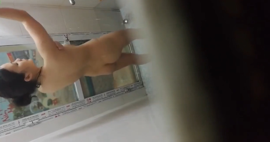 looking makes it hot_30