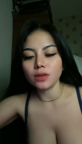 looking makes it hot_31