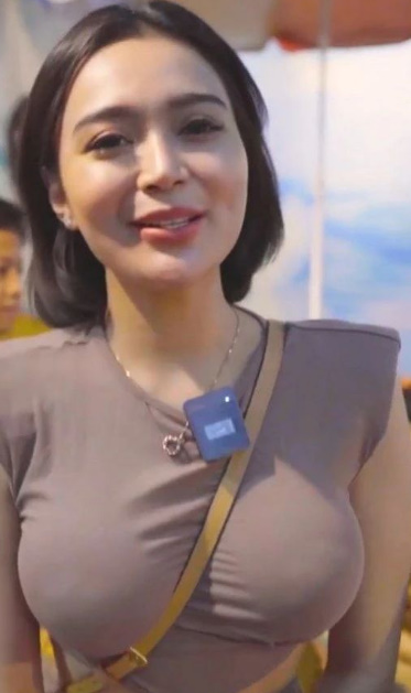 looking makes it hot_32